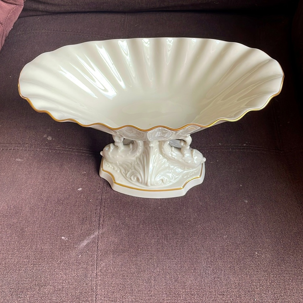 Vintage Lenox China Aquarius center piece. Hand decorated with 24” gold made USA